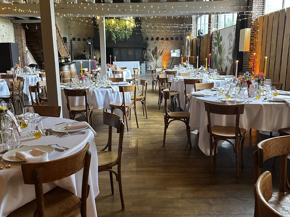 Salle décorée pour un événement privé